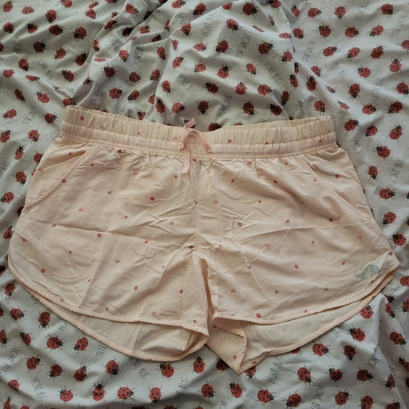 The north face class v shorts, size xl. NWOT. - Picture 3 of 9